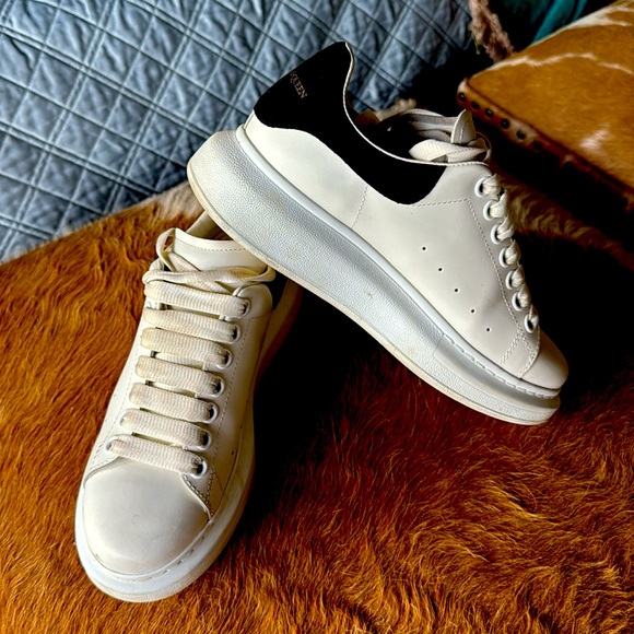 Alexander Mc Queen black and white sneaker size 38 - Picture 2 of 6